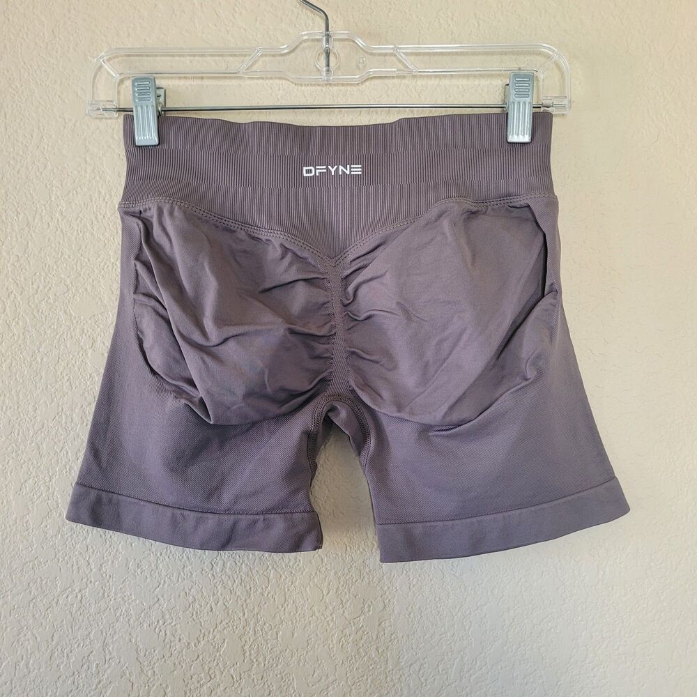 DFYNE Impact Shorts Athletic Knit 5" Inseam Womens Size Medium Compression Gray